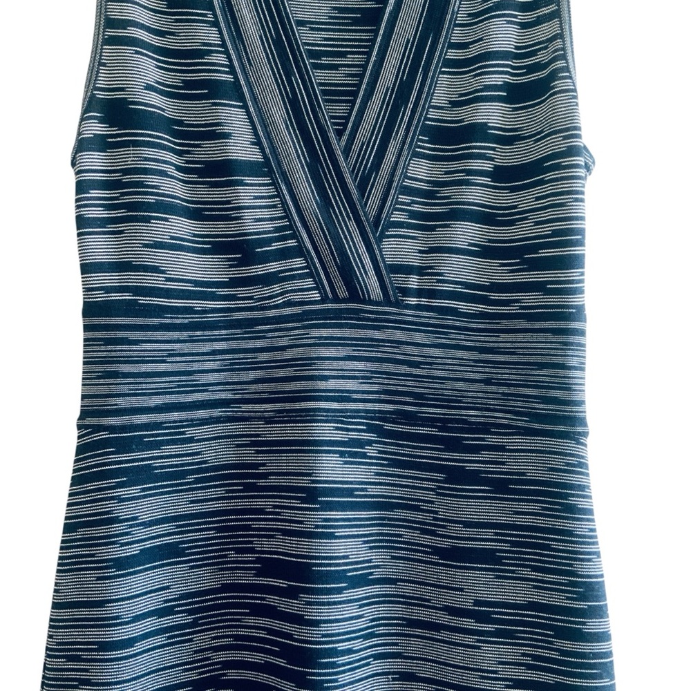 Missoni 90’s Knit Fitted Dress Knee Length Sleeveless V-Neck Vintage Women’s 44 - Picture 6 of 15